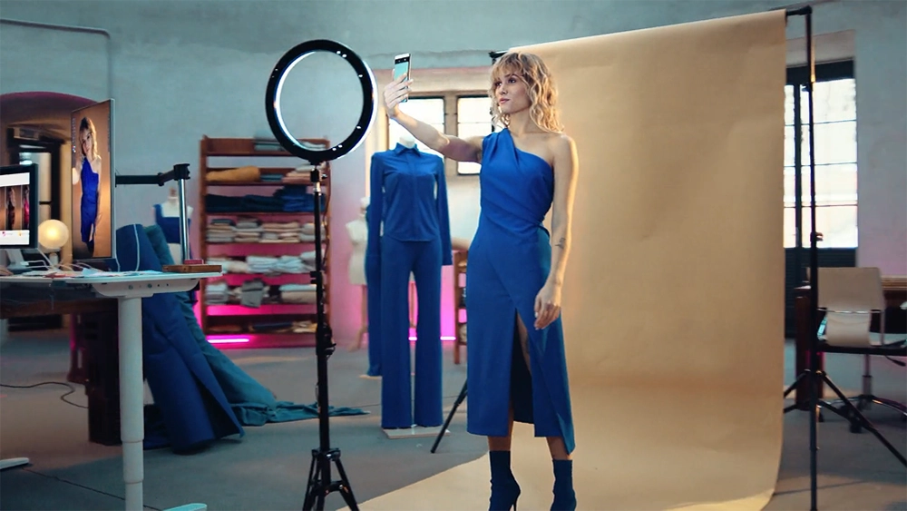 Title: T-mobile NL x Fresku x Grandia’s Army Director: Marco Grandia DOP: Jasper Wolf